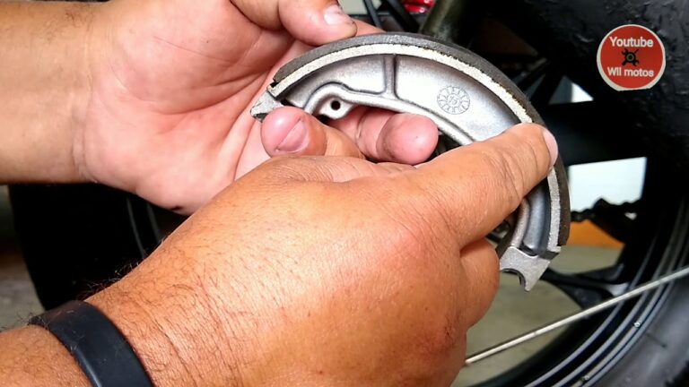 Mantenimiento Eficiente de Radios de Bicicleta con Llaves Precisas